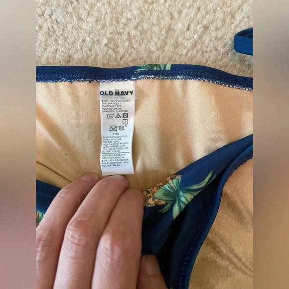 Pineapple, bikini bottoms - Picture 5 of 6